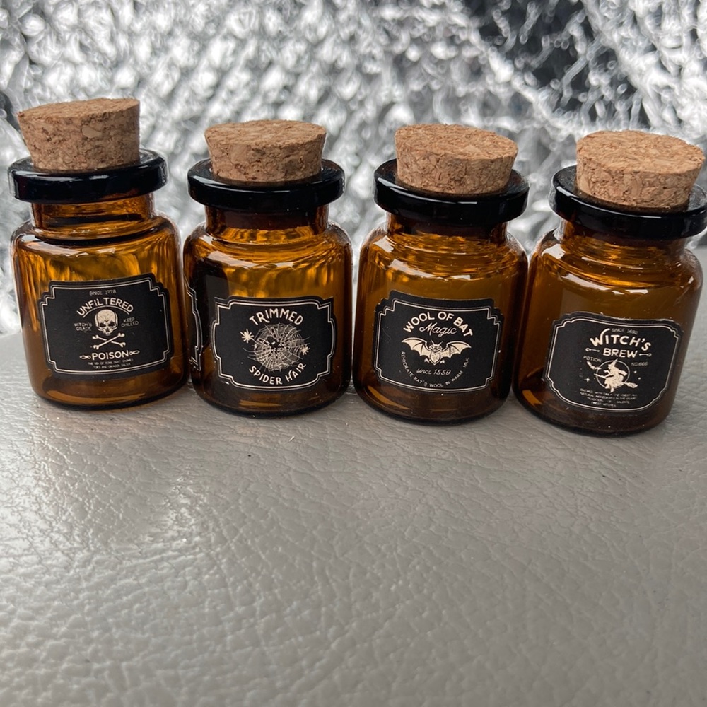 NWT mini fairy witches brew hocus pocus holiday decor spooky mini bottles